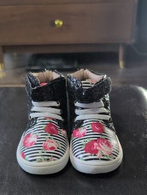 Monkey Feet Kids High-Top Sneakers in Black & Pink Floral